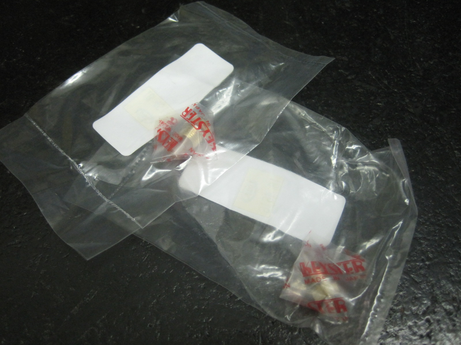 Carburetor float valves